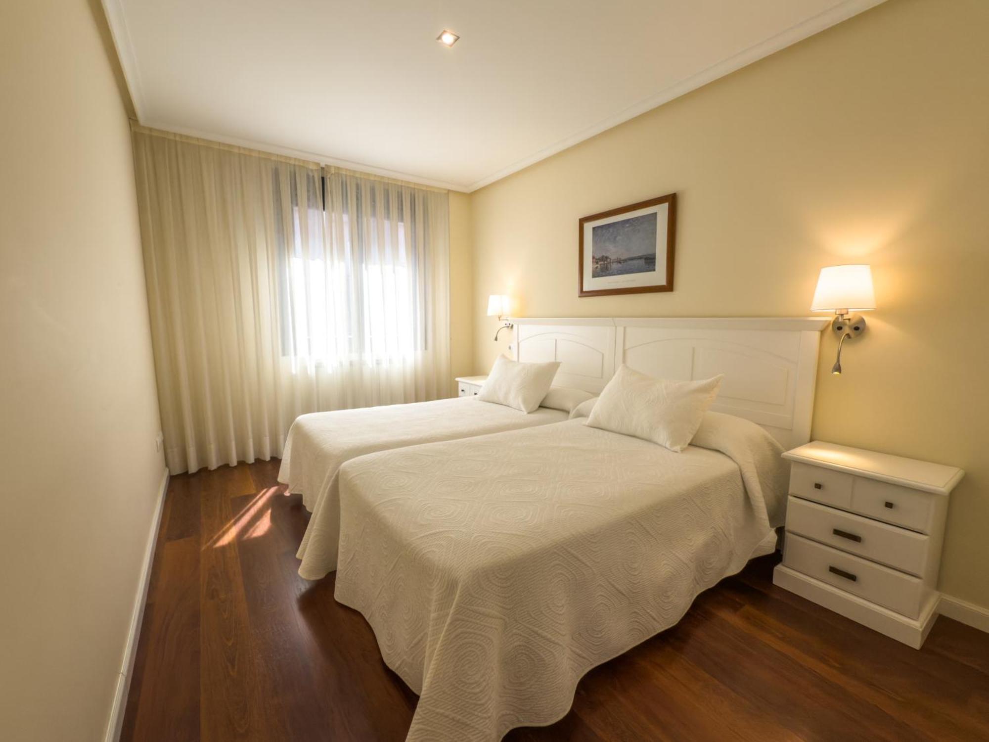 Apartamentos Verdemar  Llanes Exterior foto