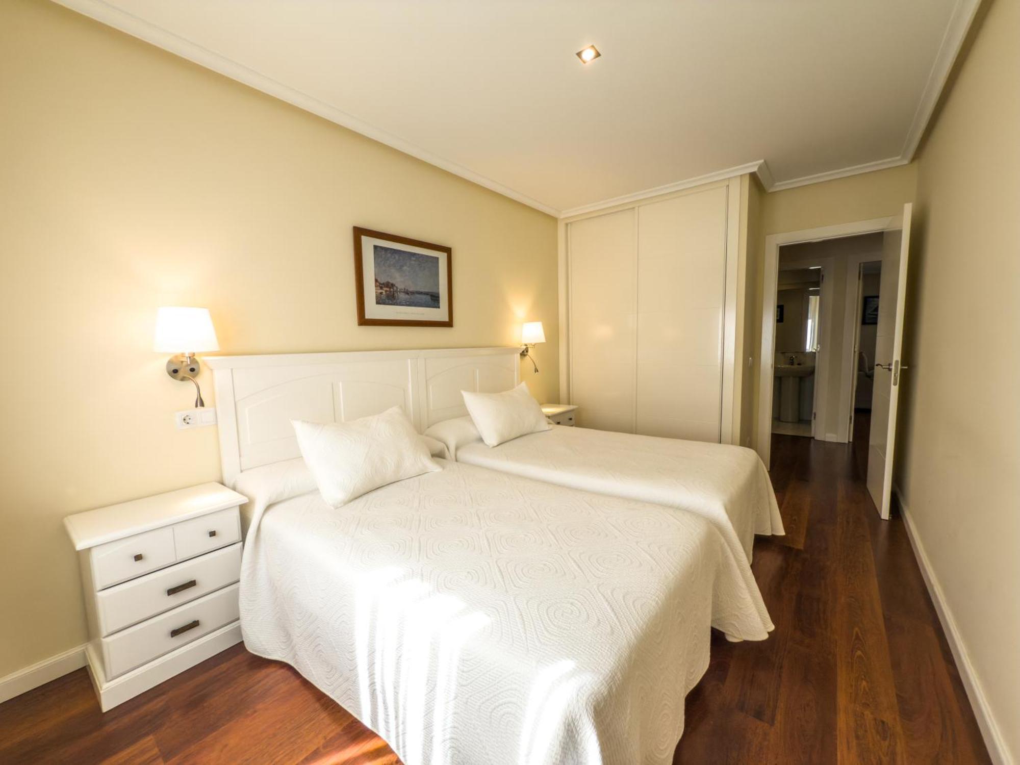 Apartamentos Verdemar  Llanes Exterior foto